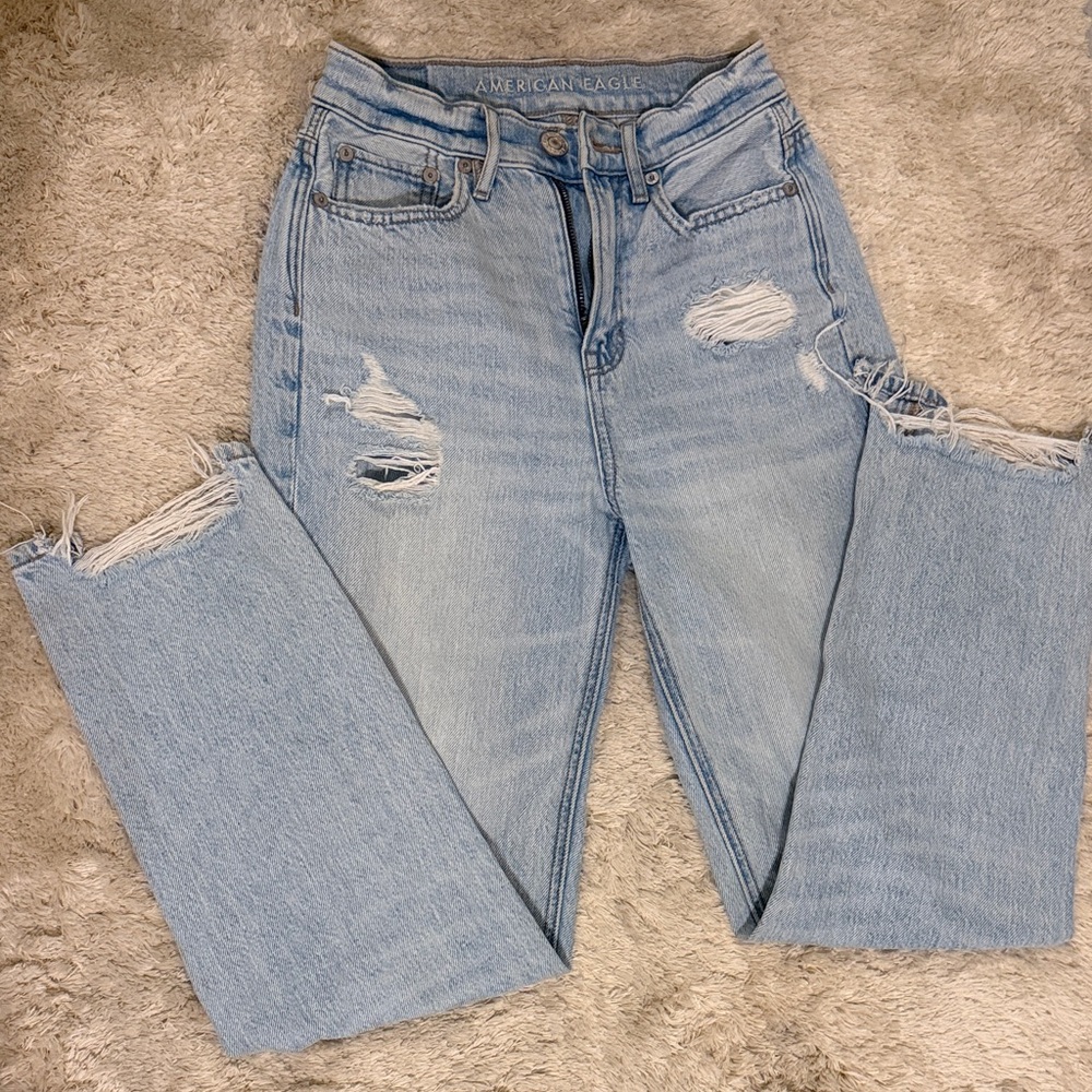 American Eagle Outfitters Light Wash Ripped Straight Leg Jeans